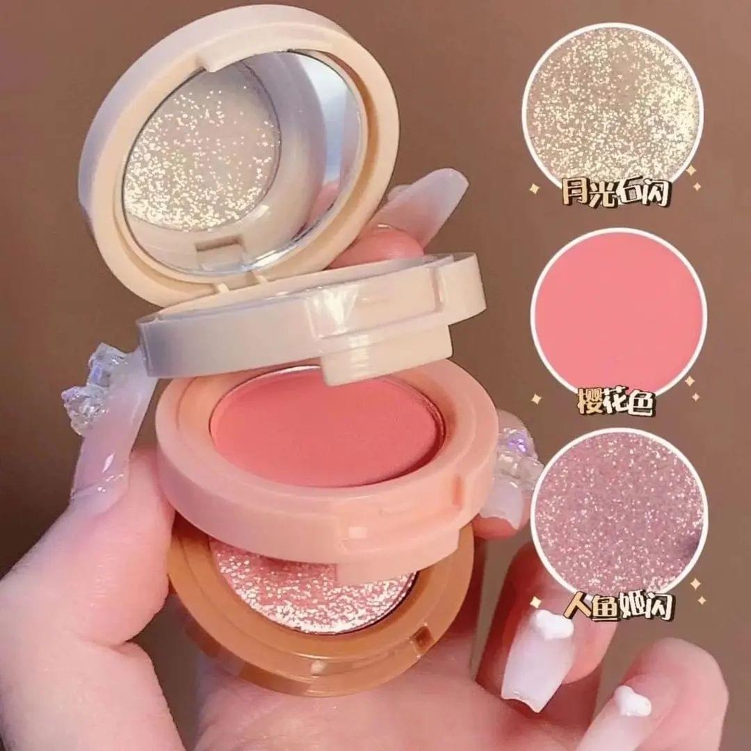 Best glow blusher in Pakistan Hudamoji 3-in-1 Highlighter Eyeshadow Palette – 3-in-1 Makeup Kit with Blush & Highlighter